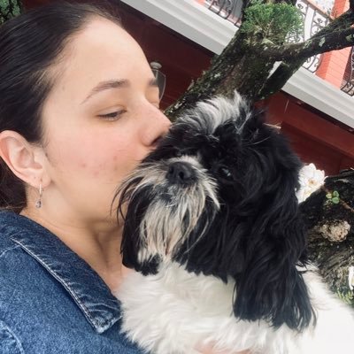 ThaiaChaves's profile picture. 