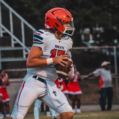 Class of 2026 @ Glenn High School NC| 6’2 190 | QB #17 | GOD First | 3.9 GPA QB coach @Visionqb (Max Staver 615-522-7112) NCAA ID# 2409400178 📲:775-530-2769