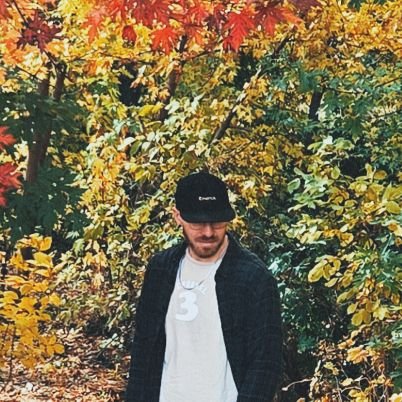Proud Husband of @JourneyFirst | StrangeCast Co-Host 🦋 | Composer and Audio Designer