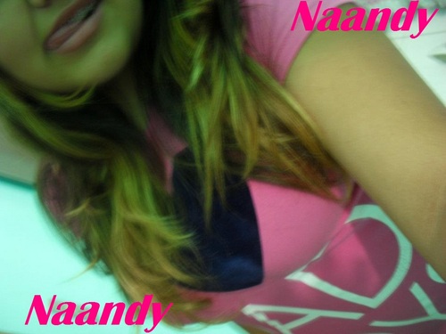 → Dĭfεяεитε dε vc ε dε qυαℓquεя υм, sσυ αquεℓα quε vc nυиcα sεяá

/(,) jєiтiинσ dє cяiαиçα,　
-/♥- 　 รσяяiรσ dє мєиiиα,
_| |_ є αтiтυdє dє мυlнєя!