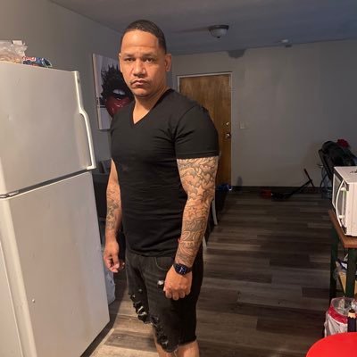 Mel582276045372's profile picture. 