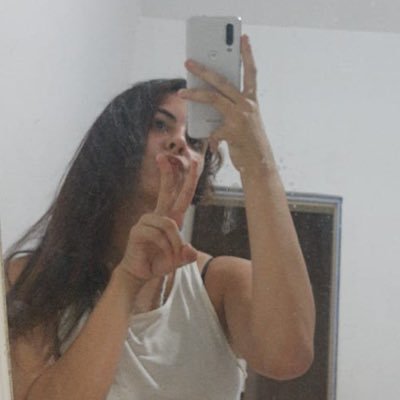 mandikazinha's profile picture. 