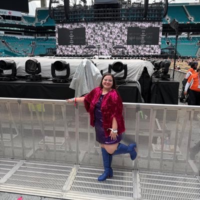 Wife💍 Dog & Cat mom 💜 Swiftie 🫶🏻✨ Eras Tour Tampa N3 and Miami N 1+3 🪩 TNx1