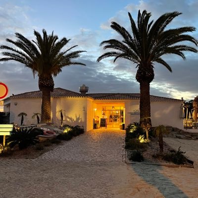 blueconverse12's profile picture. Link3 https://t.co/sKyYrNH0yd