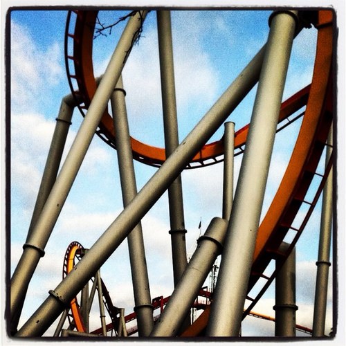 dleo_70's profile picture. Twisted Steel & Electronic Beats. Grinding into Emptiness...