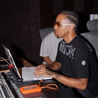 “Flexin On That B****” (@flexotb) 's Twitter Profile