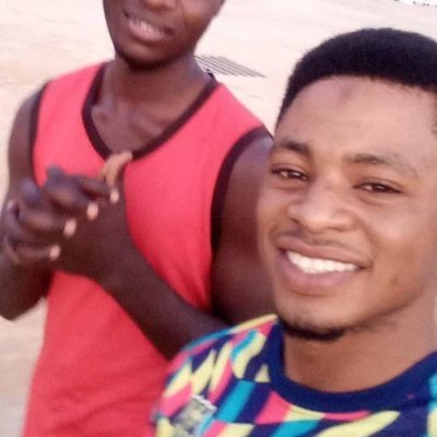 I'm me,who you,u not me,am simple and easy 4those who understand me...