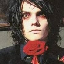 scarecrowflames's profile picture. 29 year old pool boy at the vampire mansion