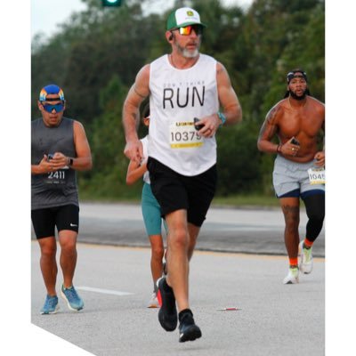 Husband, Dad, Runner, Florida Hiker, CrohnDisease 1993. Recovery since May 23, 2014.Mental Health Awareness, Ultra 24hr runx2 26.2x1 13.1 x2 10k x6