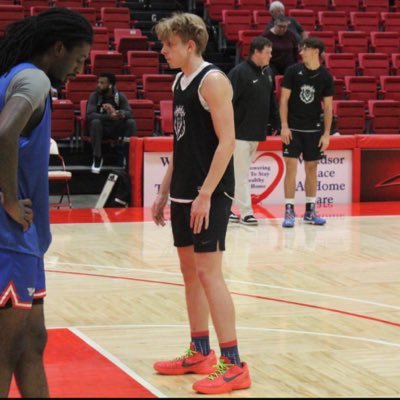 br_anderson06's profile picture. 2024 6’4 180lb SG/SF | Link Year ‘25