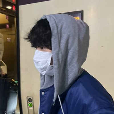 Lucky_B56's profile picture. @B_hundred_Hyun 🤍 백현이랑 함께라면 무서울거엄다 안아조바바