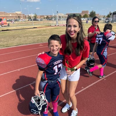 AlisonClancy12's profile picture. 