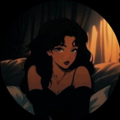 وما زلتُ في شرفة الأيامِ مُرتقبًا حُلمًا فرشتُ له قلبي رياحينه..#الشّعر #الفلسفة❤️