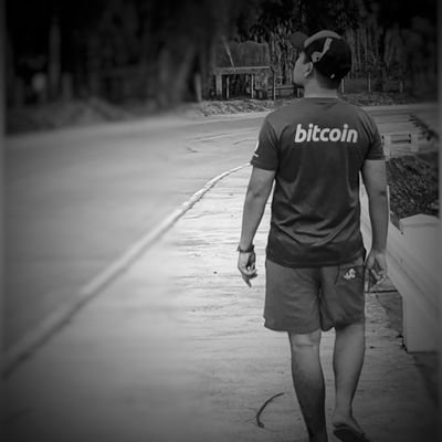 jularfly's profile picture. Blockchain,Web3, Defi, SocialFi,LEX89HZ8