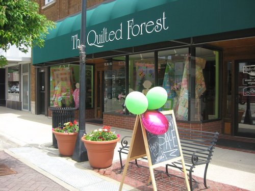 The Quilted Forest, home of Pieced Tree Patterns, is owned and operated by Shelley & Dan Robson. We have been in business since 1998.