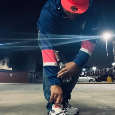 Trakmen's profile picture. H.A.L.O INC / LYFE UP⤴️ https://t.co/2v7pIrPQZ3 Producer/Composer/Arranger & Songwriter