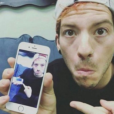 kfclovr's profile picture. 