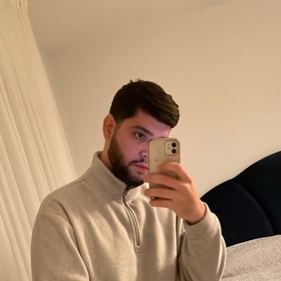 Zaaff__'s profile picture. Dev’s student 🌐 @fenerbahce 💙💛