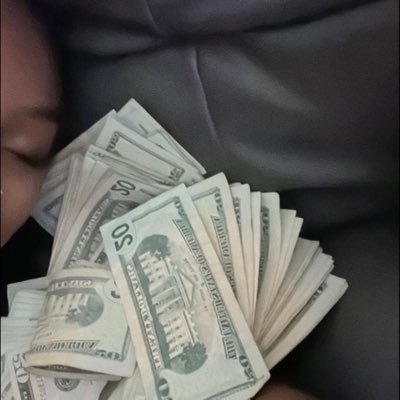 250 just for a DM! $LeilaniHosten 💸 ask me about my content! 🫠🫶🏾…