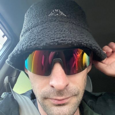 cybersolara's profile picture. выёбываюсь в интернете в рот ебал ваши запятые