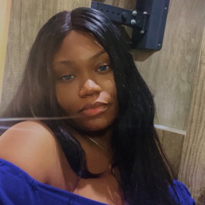 ChezzyEtty's profile picture. A lover of romance, good vibes and humor….100% positive vibes only