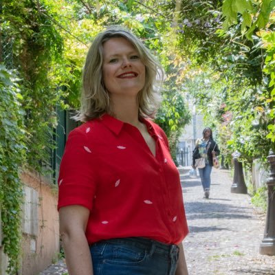Verslaggever Koninklijk Huis & podcasthost bij @telegraaf. Was correspondent in Parijs voor oa @RTLnieuws & @ewmagazinenl. Tips: eveline.bijlsma@telegraaf.nl