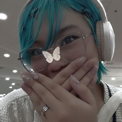 thealyocampo's profile picture. we are all stardust and stories 💫
•
!! met blaustoise 06/04/23