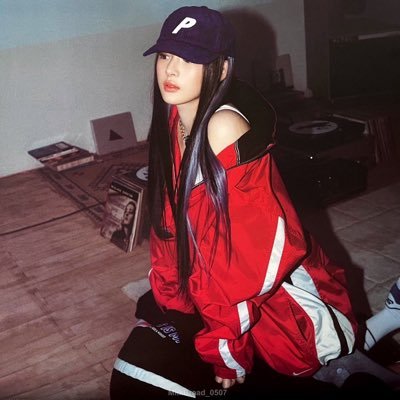 aezieeee_'s profile picture. 