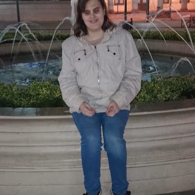 ciega, amo cantar, y sigo mis sueños hasta el final!