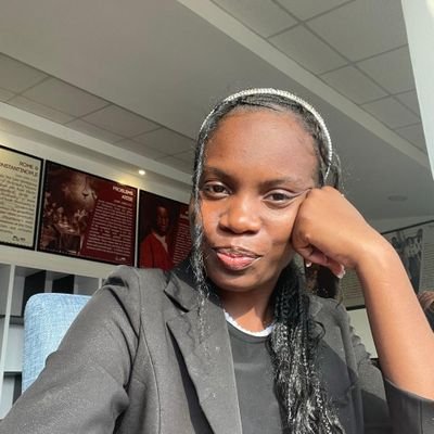 AsekaMicheleLLB's profile picture. Lawyer💕✨️