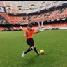 Medranoalba_'s profile picture. Que bonito es el fútbol cuando se vuelve loco. ⚽🦇🧡
Quiero vivir, quiero gritar, quiero sentir el universo sobre mi...🌈
PyH