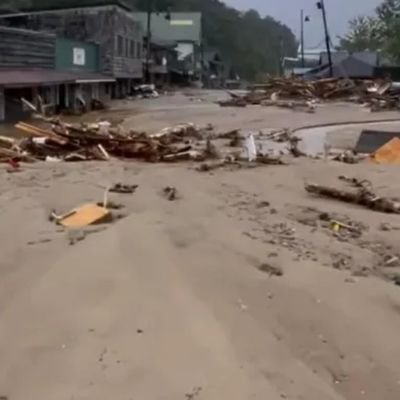 Recovery in Asheville NC!!
Active recovery needing money for helicopter fuel and water/food for those rescued.
Currently we are supplying water and other reso