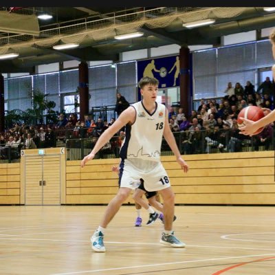 bennetgulllatz's profile picture. 6‘8 Forward/Wing 225 lbs from Germany / Foothill College