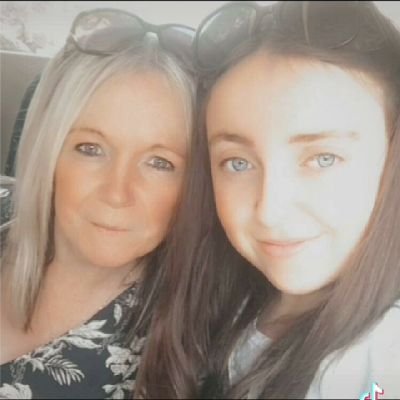 JoanneH08645043's profile picture. Happy married woman of 40 years
Bestie friend is Leanne Everest ❤️🤗