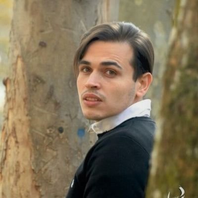 ghampazir's profile picture. تا تغافل دارم از وضعِ جهان آسوده‌ام...