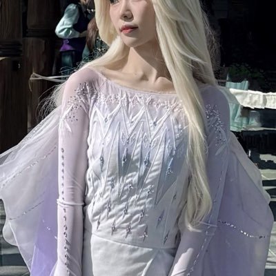 mizka1205's profile picture. 20↑ 映画もパークもすき / エルサ大好き芸人❄️/ 秋はDハロ垢 / 加工までが仮装🪄/衣装製作タグ #ミヅクロイ