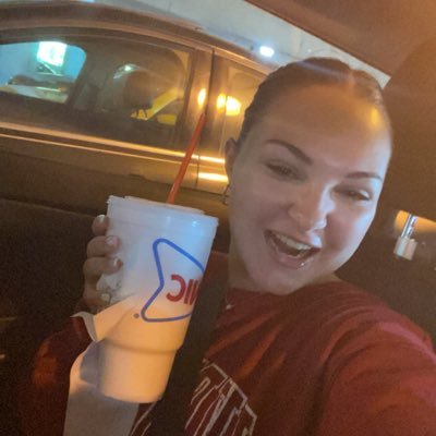 sassnsarcasmqu1's profile picture. just keepin it real