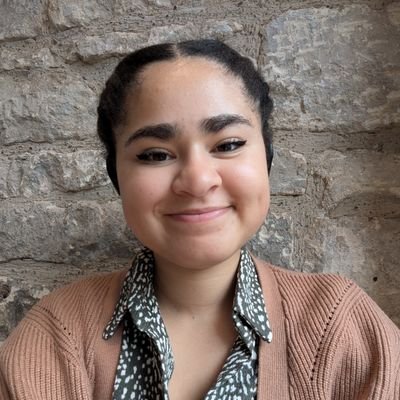 Press Officer @QuercusBooks - Books Lead @THRIVEHachette | Prev book club host and writer for @saltmanchester