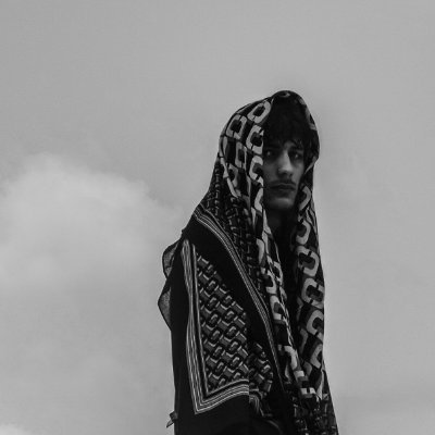 CallMeSenpaiPls's profile picture. 26a. UX/UI & GRAPHIC DESIGNER. YNC Co-CEO. @ync.corporation