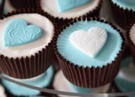 Harriet's Homemade Cakes has been baking superb cakes for over 20 years. We use the finest ingredients available and each cake is individually made by hand.