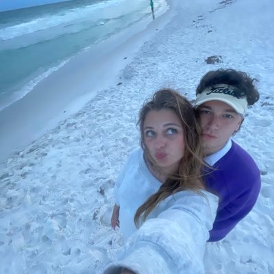 evanhayes_2's profile picture. @kylahornbackk ❤️| #ChiefsKingdom