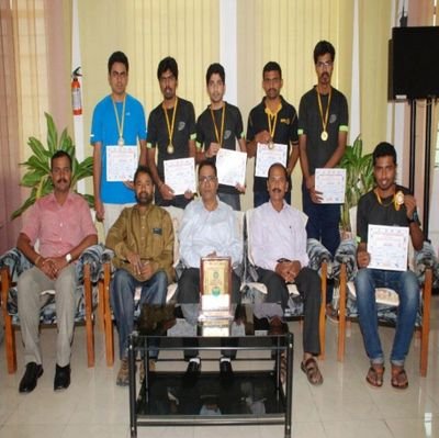 msandmys's profile picture. Tony Bhai, B.E , M. Tech, phd...! 
Sports King 👑 and Movie lover supporting India 🇮🇳 and supporting Tesla and spacex America 🇺🇸