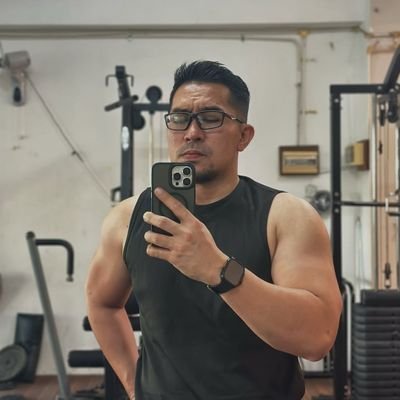 ayillpascual's profile picture. for fun only