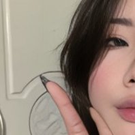 dollmaskk's profile picture. I can be emo sometimes