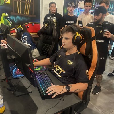 Herrer0cs's profile picture. CS2 rifler for