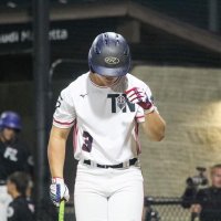 Michael Holt (@mikecholt34) 's Twitter Profile