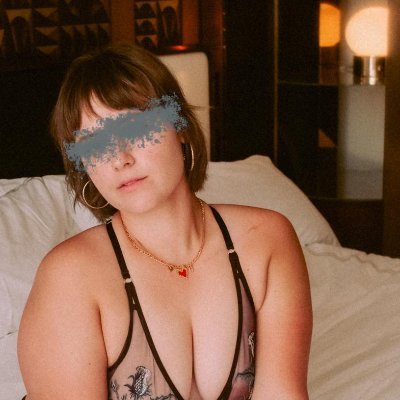 ✨ Juicy babe, humble charmer + a Real Sure Thing ✨
https://t.co/VOjnqOyK1g