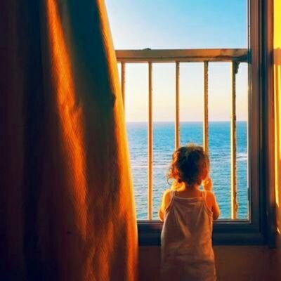 Very simple things able to make joy within you. Just be content with what you have, satisfied with your destiny and believe in your happiness 🥰🌸💙