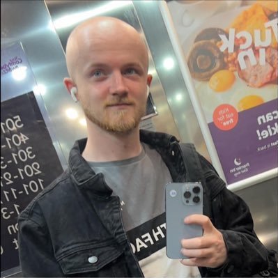 tom_usherwood's profile picture.