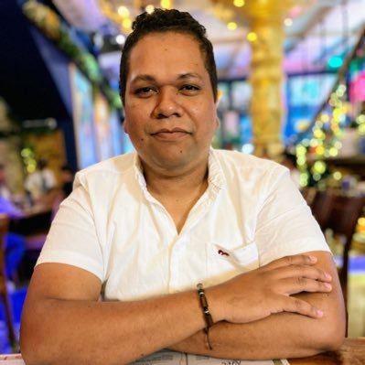 Jeslopez09's profile picture. 